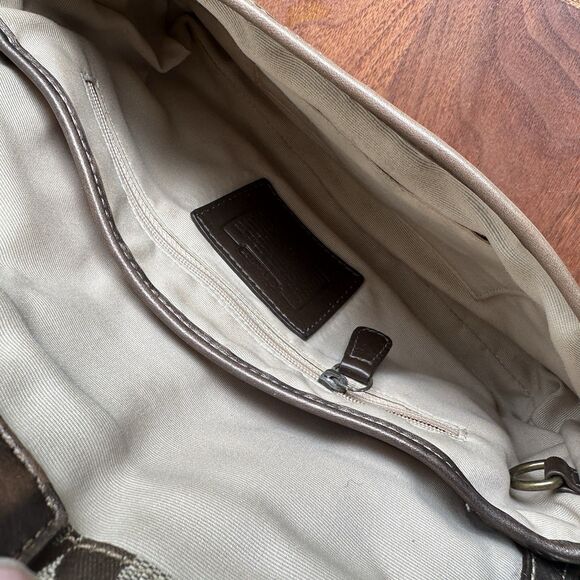 Coach Y2K Soho Signature Mini Demi Baguette Style No. 8K38 - Picture 14 of 15